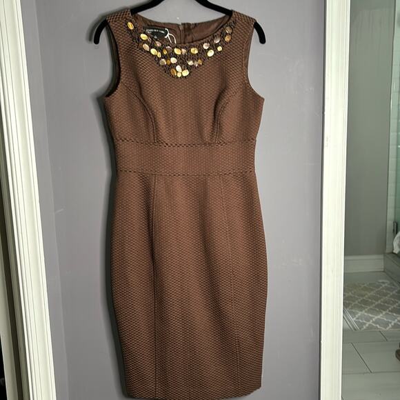 Jones NY Brown Textured Sleeveless Dress With Jeweled Neckline Size 4 - Picture 9 of 9